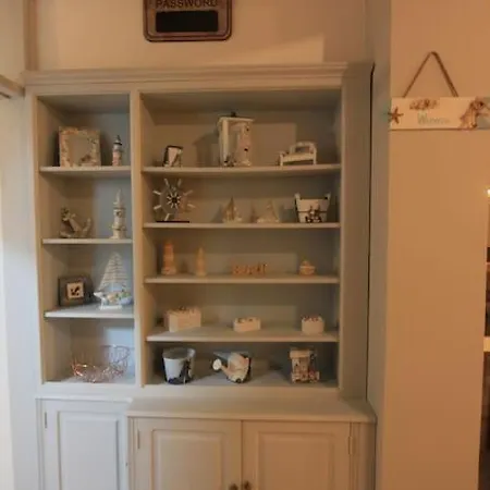 アパート Superb Steps Away From Finikoudes *