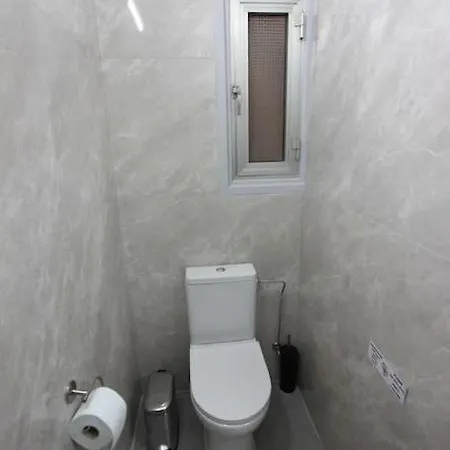 Apartment Superb Steps Away From Finikoudes Larnaca