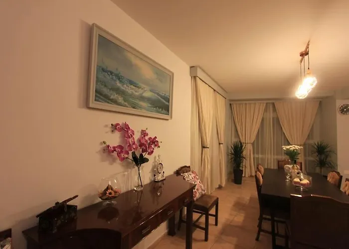 Superb Steps Away From Finikoudes *